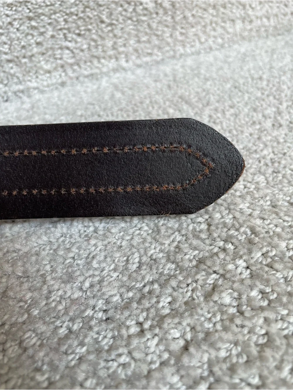 Eddie Bauer Size 42 Brown Leather Stitching Accented Brass Buckle Casual Belt